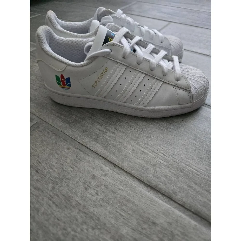 Women's Adidas Original Superstar Sneakers‎ White Red Green Blue Size 5